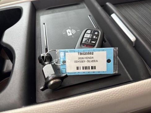 Certified 2026 Honda Odyssey EX-L image 36