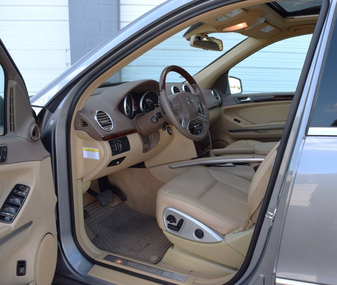 Used 2012 Mercedes-Benz GL 320 BlueTEC 4MATIC image 21