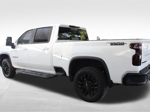 Used 2025 Chevrolet Silverado 2500 LT w/ Trail Boss Package AWD/4WD image 12