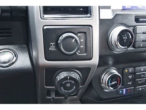 Used 2020 Ford F150 Platinum w/ Equipment Group 701A Luxury AWD/4WD image 26