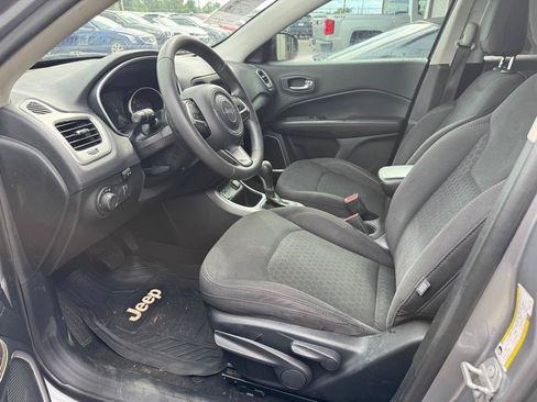 Used 2019 Jeep Compass Sport FWD image 16