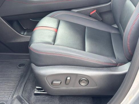 Used 2026 Chevrolet Traverse RS w/ LPO, Floor Liner Package FWD image 16