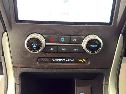 Certified 2021 Ford Edge SEL w/ Convenience Package AWD/4WD image 5
