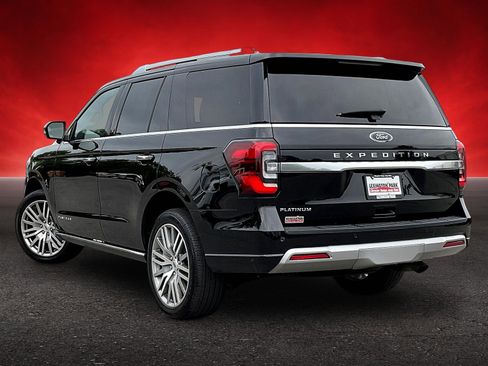 Used 2022 Ford Expedition Platinum AWD/4WD image 4