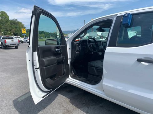Used 2020 Chevrolet Silverado 1500 W/T w/ WT Safety Package AWD/4WD image 7