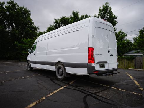 New 2026 Mercedes-Benz Sprinter 2500 image 10