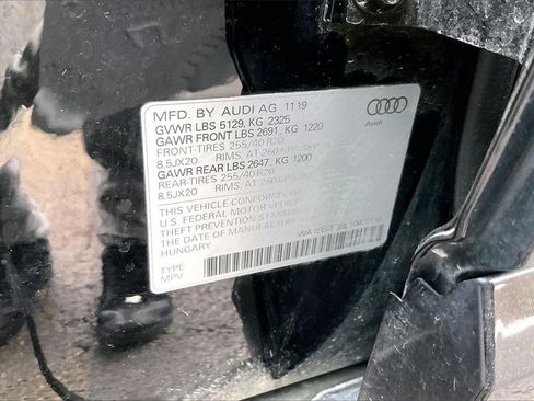 Used 2020 Audi Q3 2.0T Premium Plus w/ Premium Plus Package image 23