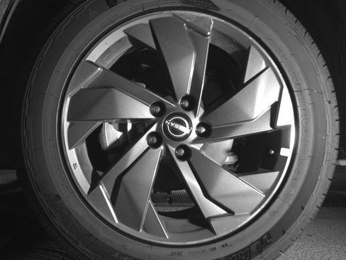 Used 2025 Nissan Rogue SV image 12