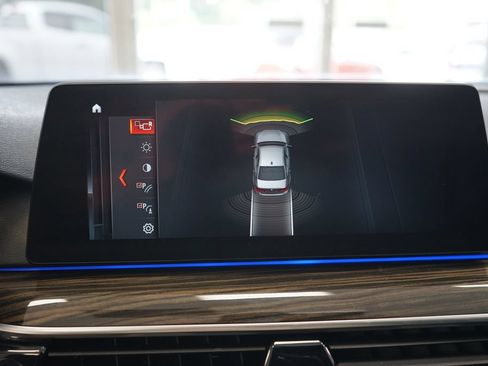 Used 2018 BMW 540i xDrive AWD/4WD image 39