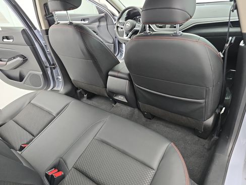 Certified 2025 Nissan Altima 2.5 SR FWD image 11