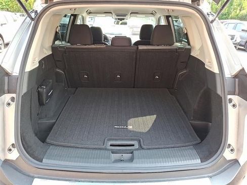 Certified 2021 Nissan Rogue SV image 30