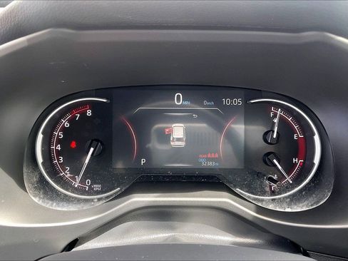 Used 2024 Toyota RAV4 LE AWD/4WD image 18