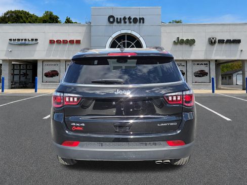 Certified 2022 Jeep Compass Limited AWD/4WD image 5