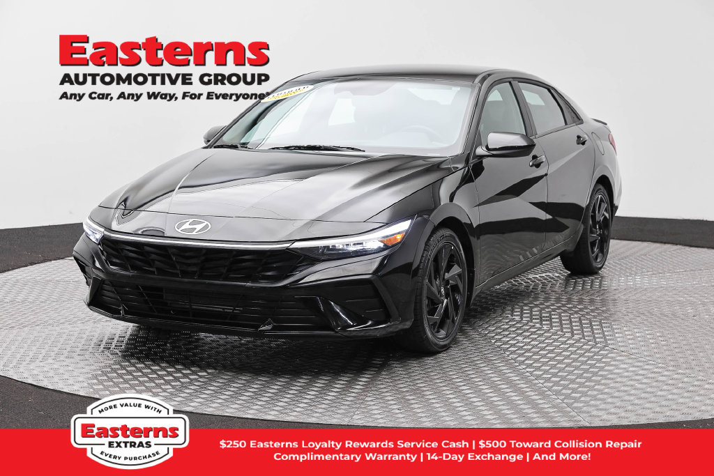 Used 2026 Hyundai Elantra Sport FWD image 1