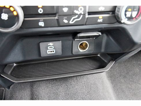 Used 2024 Ford F250 XLT AWD/4WD image 29