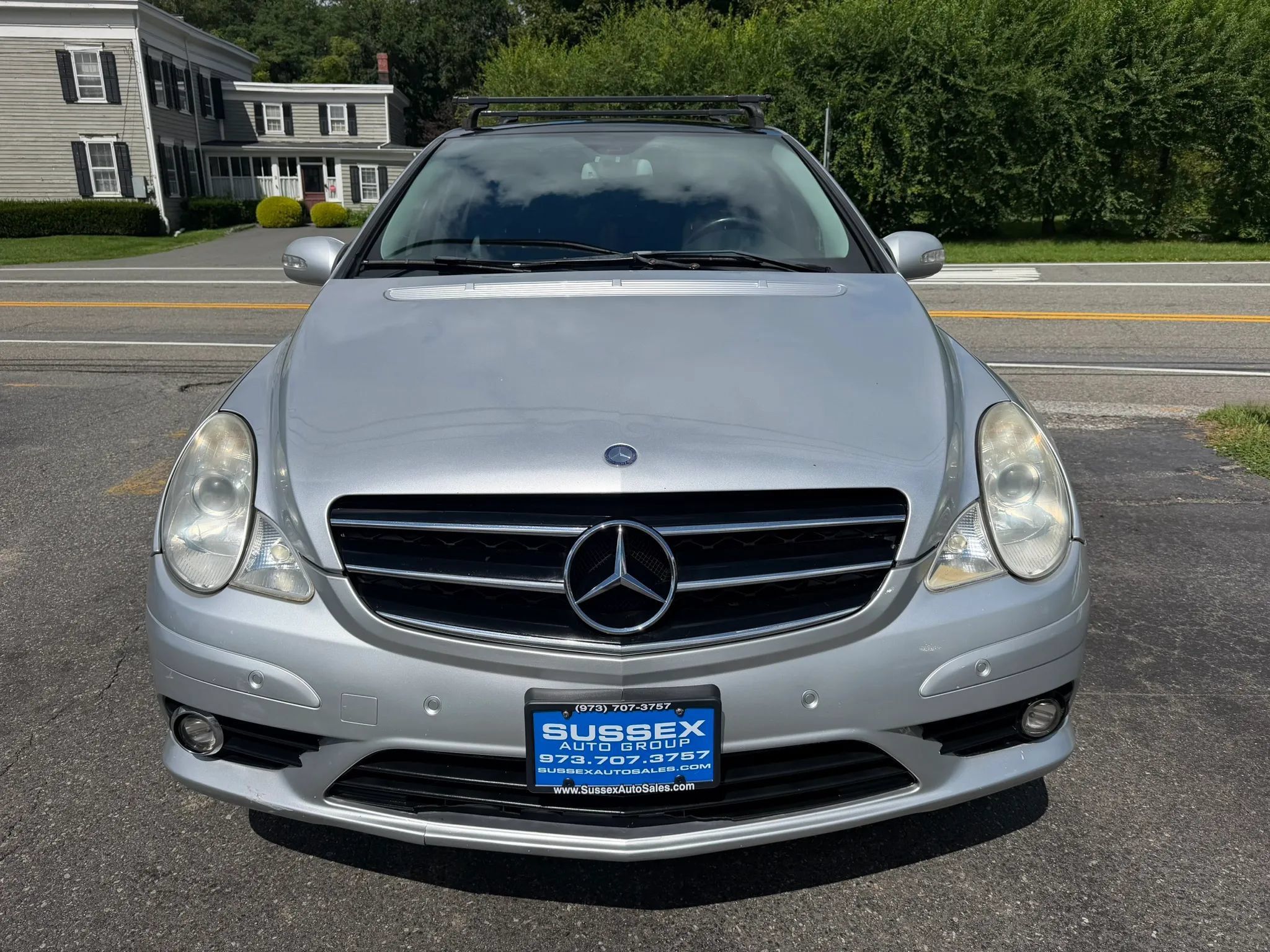 Used 2009 Mercedes-Benz R 350 4MATIC image 2