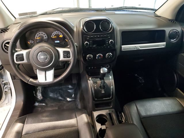 Used 2017 Jeep Compass Sport FWD image 14