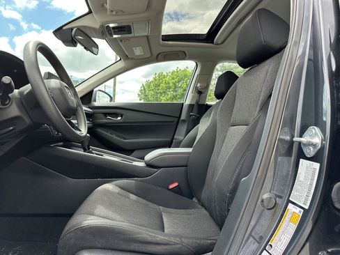 Used 2024 Honda Accord EX image 11