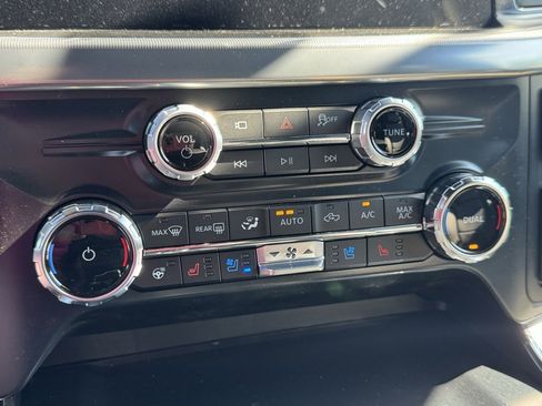 New 2025 Ford F150 Lariat w/ Equipment Group 502A High image 36