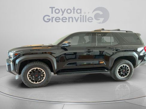 Used 2025 Toyota 4Runner TRD Off-Road AWD/4WD image 2