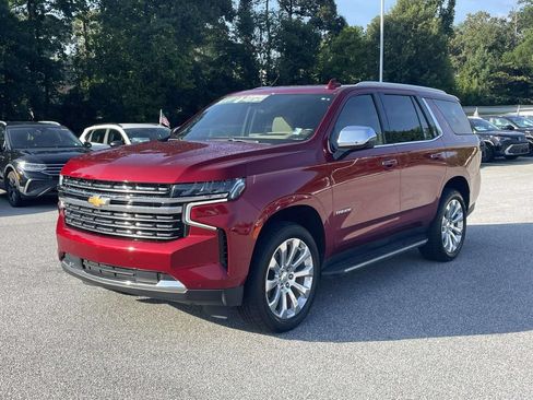 Used 2021 Chevrolet Tahoe Premier w/ Premium Package AWD/4WD image 3