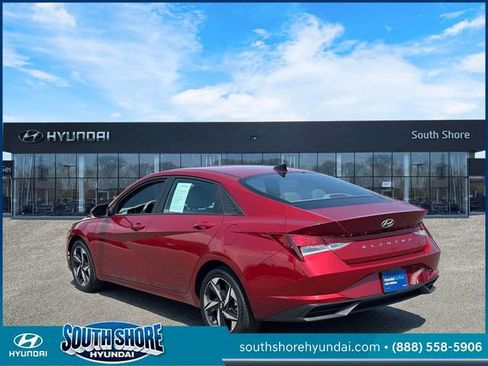 Certified 2023 Hyundai Elantra SEL w/ Convenience Package FWD image 8