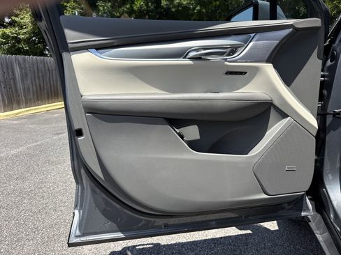 Used 2021 Cadillac XT5 Premium Luxury FWD image 15