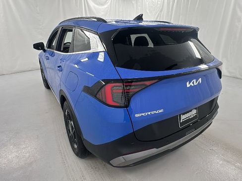 New 2026 Kia Sportage EX w/ EX Panorama Roof Package image 5