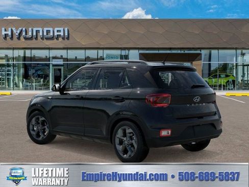 New 2026 Hyundai Venue SEL FWD image 5