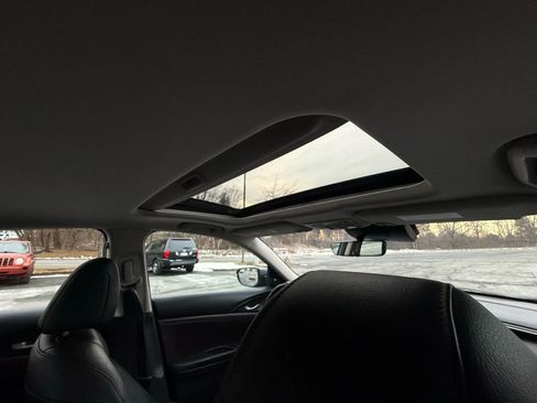 Used 2020 Honda Insight Touring image 34