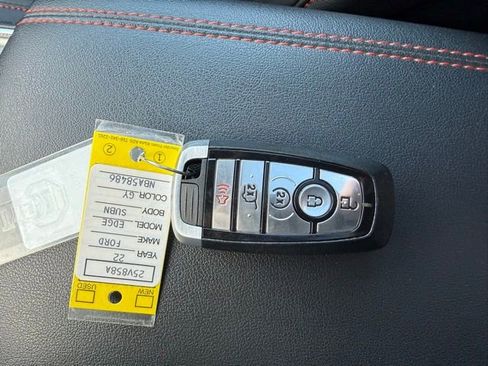 Used 2022 Ford Edge ST-Line image 35