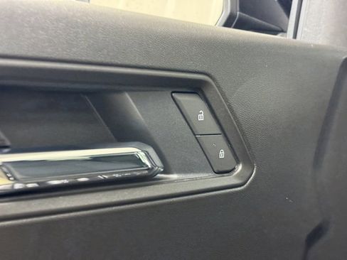 New 2026 GMC Canyon Elevation w/ Convenience Package image 10