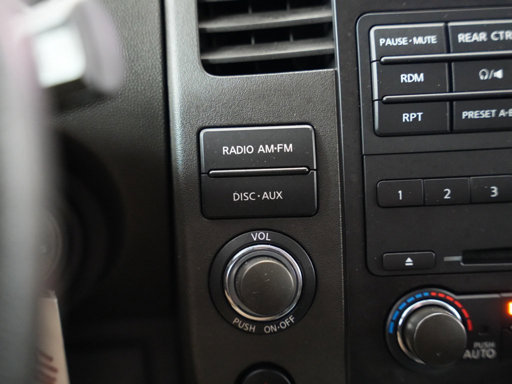 Used 2012 Nissan Pathfinder SV RWD image 23