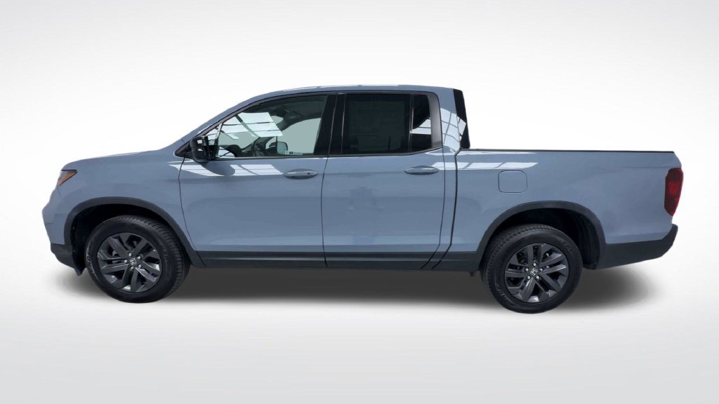 Used 2024 Honda Ridgeline Sport image 8