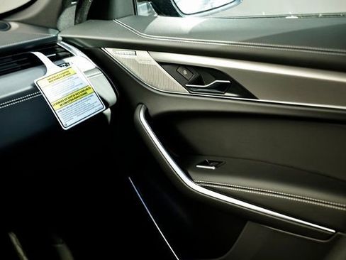 New 2026 Jaguar F-PACE R-Dynamic S image 32