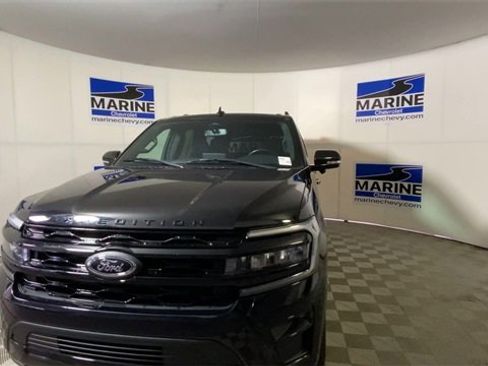 Used 2023 Ford Expedition Limited image 5