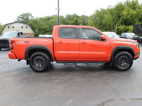 Used 2025 Nissan Frontier PRO-4X AWD/4WD image 4