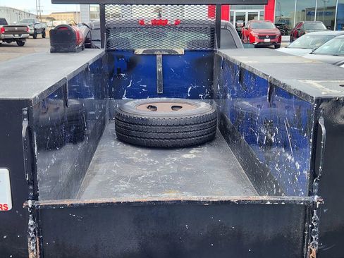 Used 2011 GMC Sierra 3500 SLE w/ SLE Preferred Package image 16