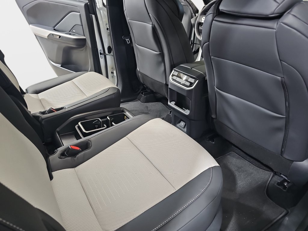 New 2026 Lexus TX 500h AWD w/ Technology Package image 11