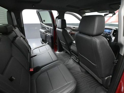 Used 2021 GMC Sierra 1500 SLT image 44