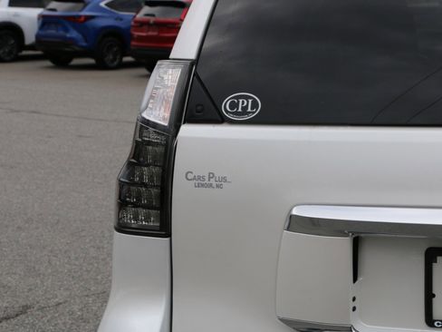 Used 2023 Lexus GX 460 Premium image 6