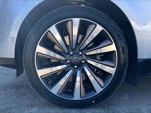 New 2026 Land Rover Range Rover SV image 11