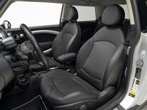 Used 2013 MINI Cooper S FWD image 3