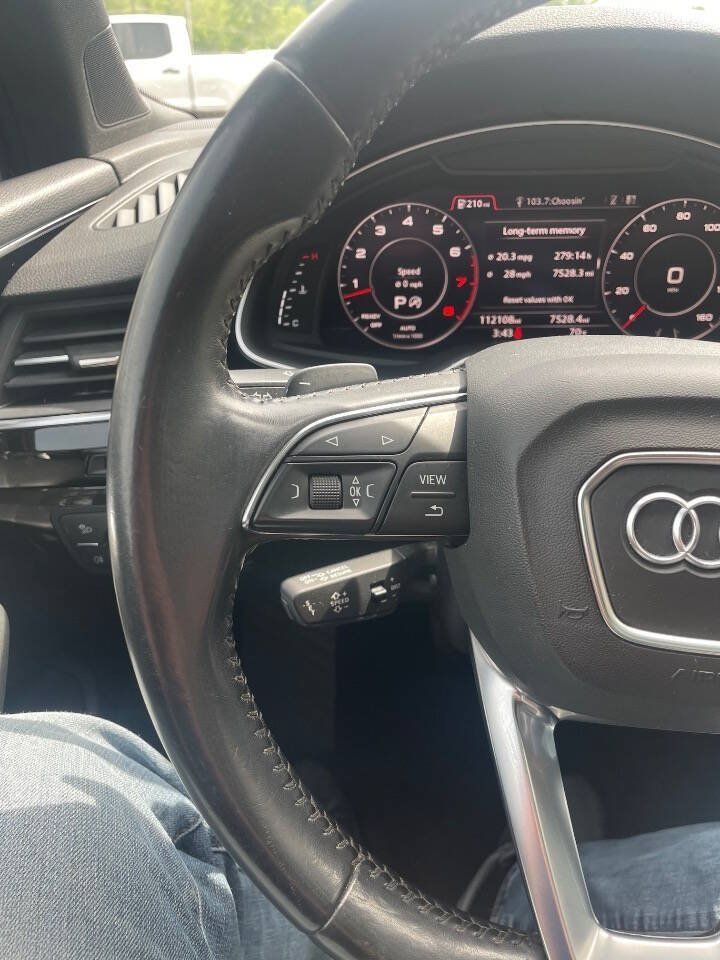 Used 2017 Audi Q7 3.0T Prestige AWD/4WD image 25