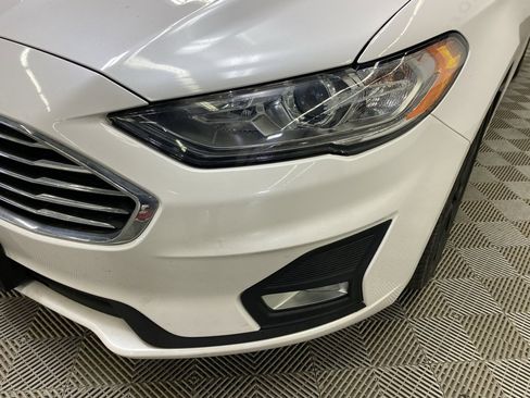 Used 2020 Ford Fusion SE w/ Equipment Group 151A image 4