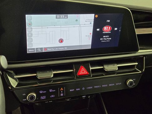 Used 2023 Kia Niro EX FWD image 28