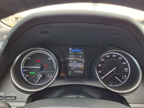 Used 2024 Toyota Camry SE w/ Audio Upgrade Package FWD image 28