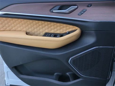 New 2025 Jeep Grand Cherokee Summit image 32