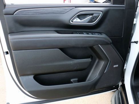 Used 2024 GMC Yukon SLT image 19