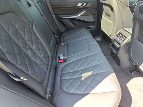 Used 2026 BMW X5 xDrive40i w/ M Sport Package AWD/4WD image 21